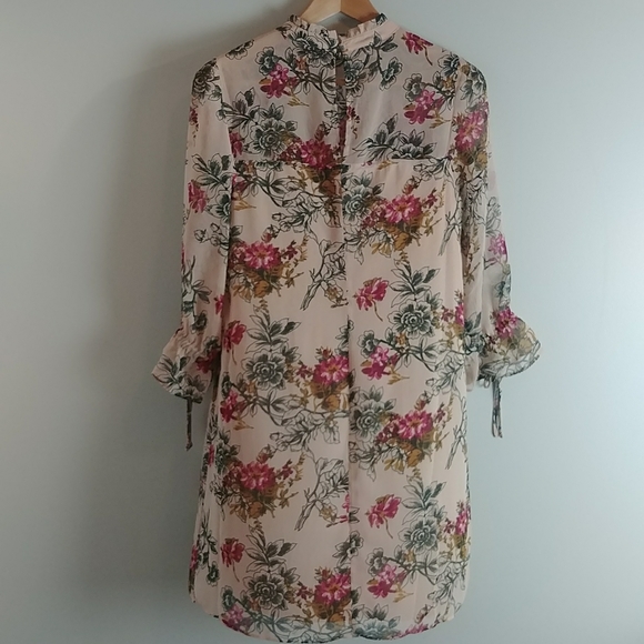 Brand New. Express Dress - Picture 7 of 10